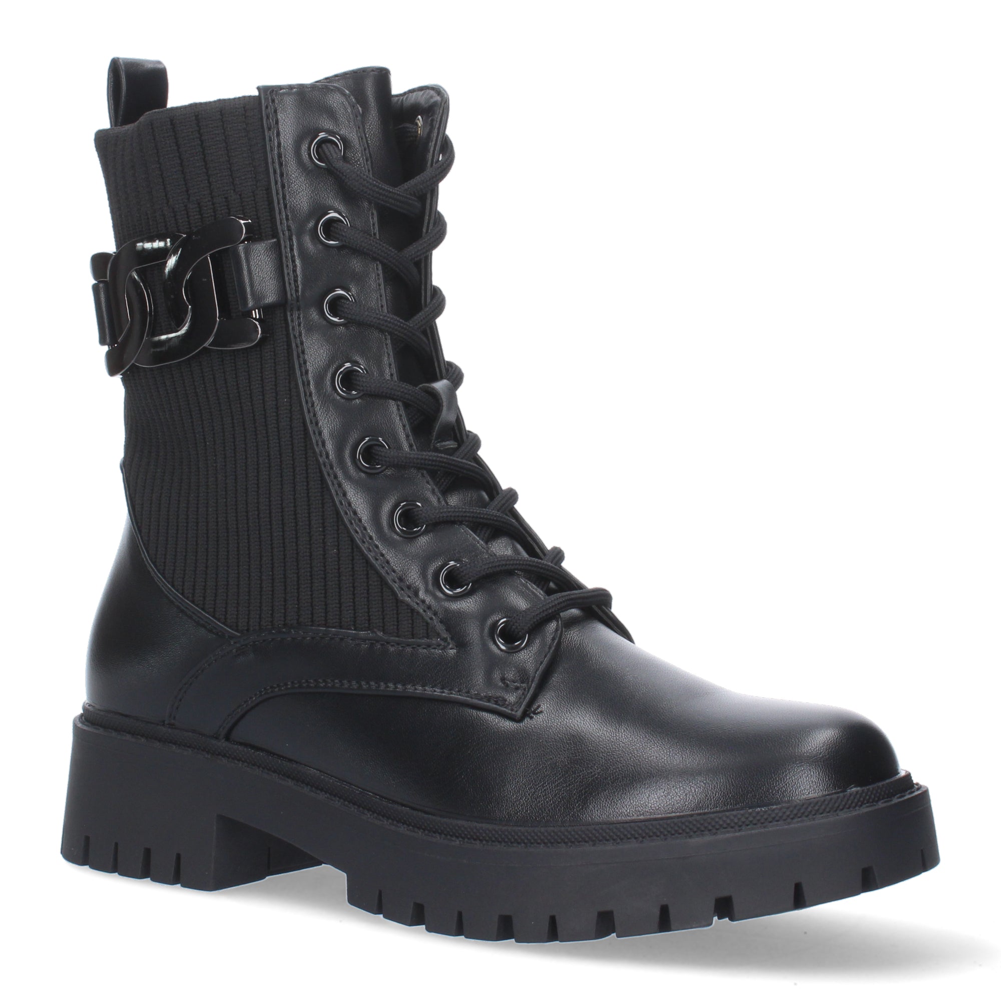 Botines negros con adorno metálico