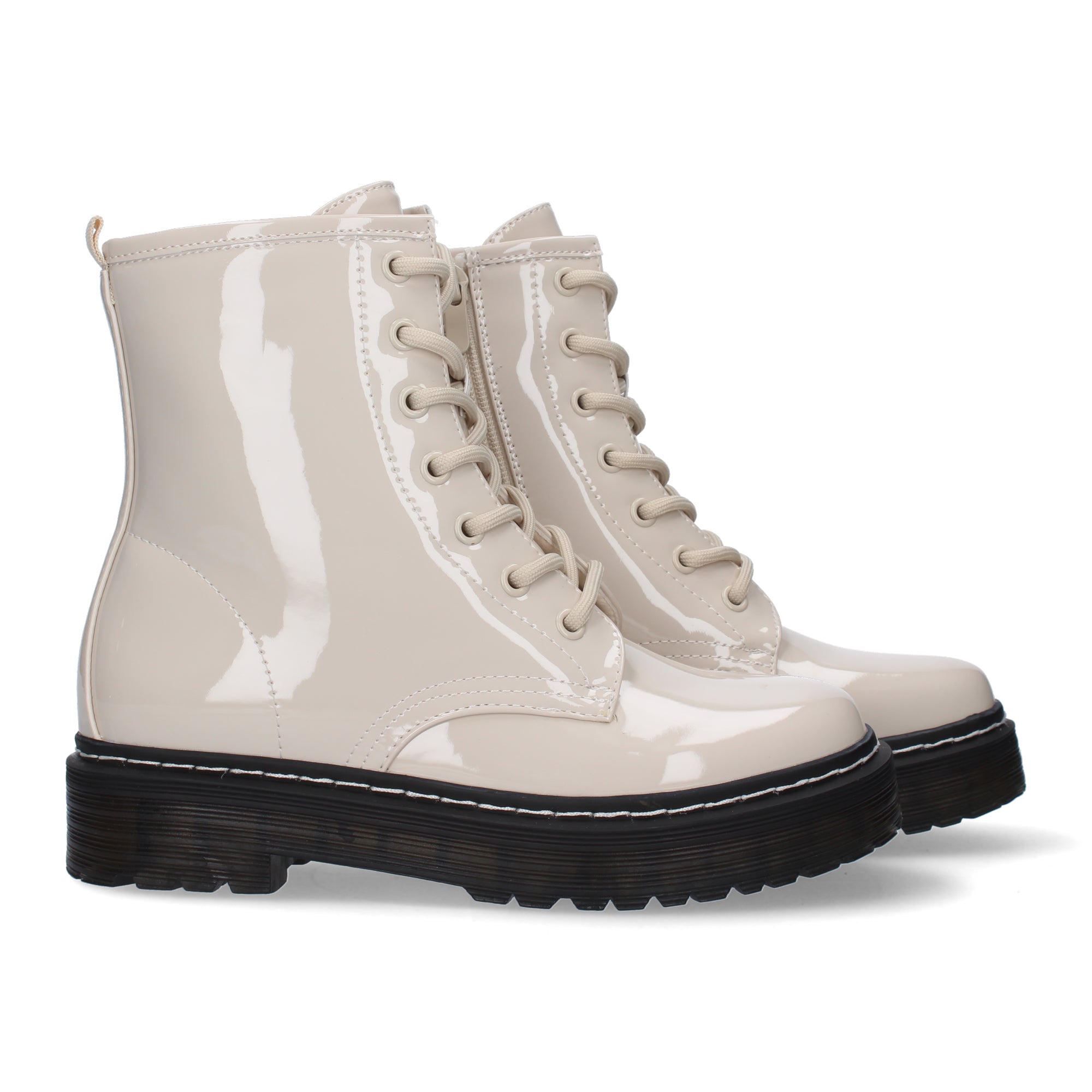 Botines beige charol