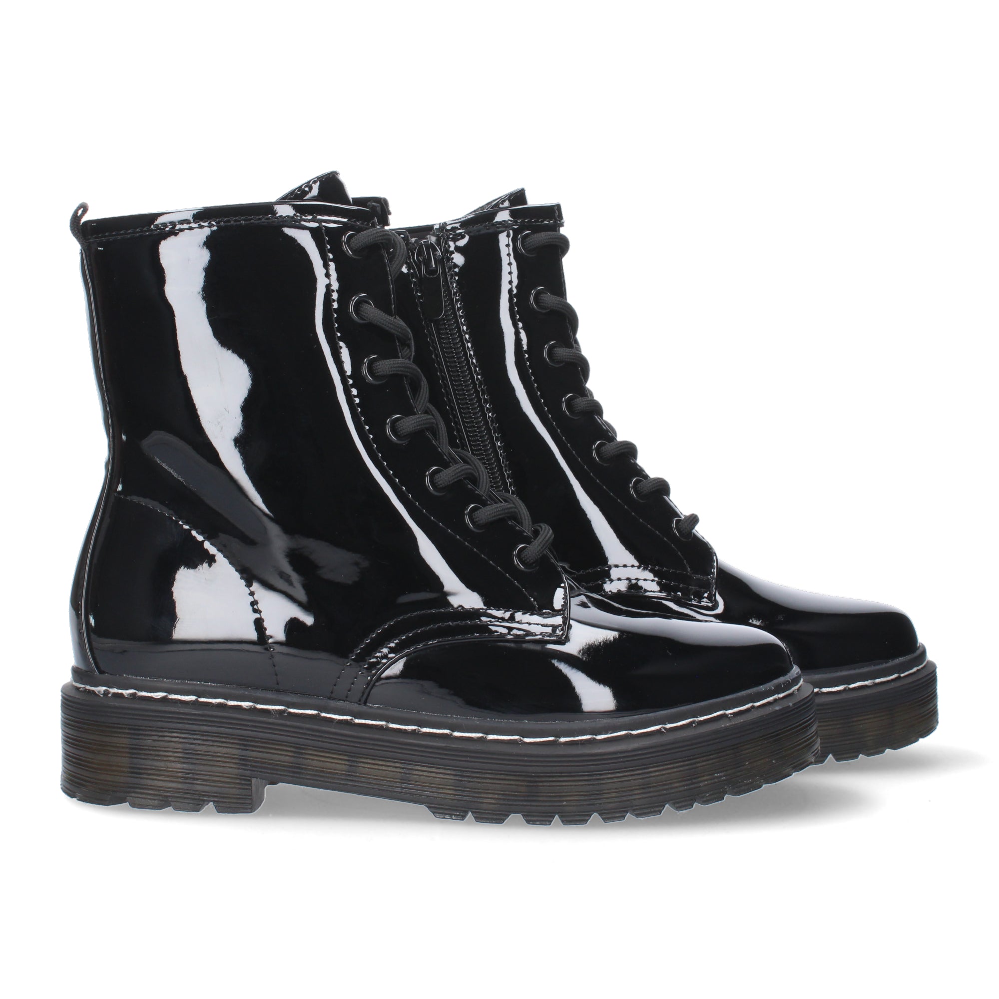 Botines negros imitación charol